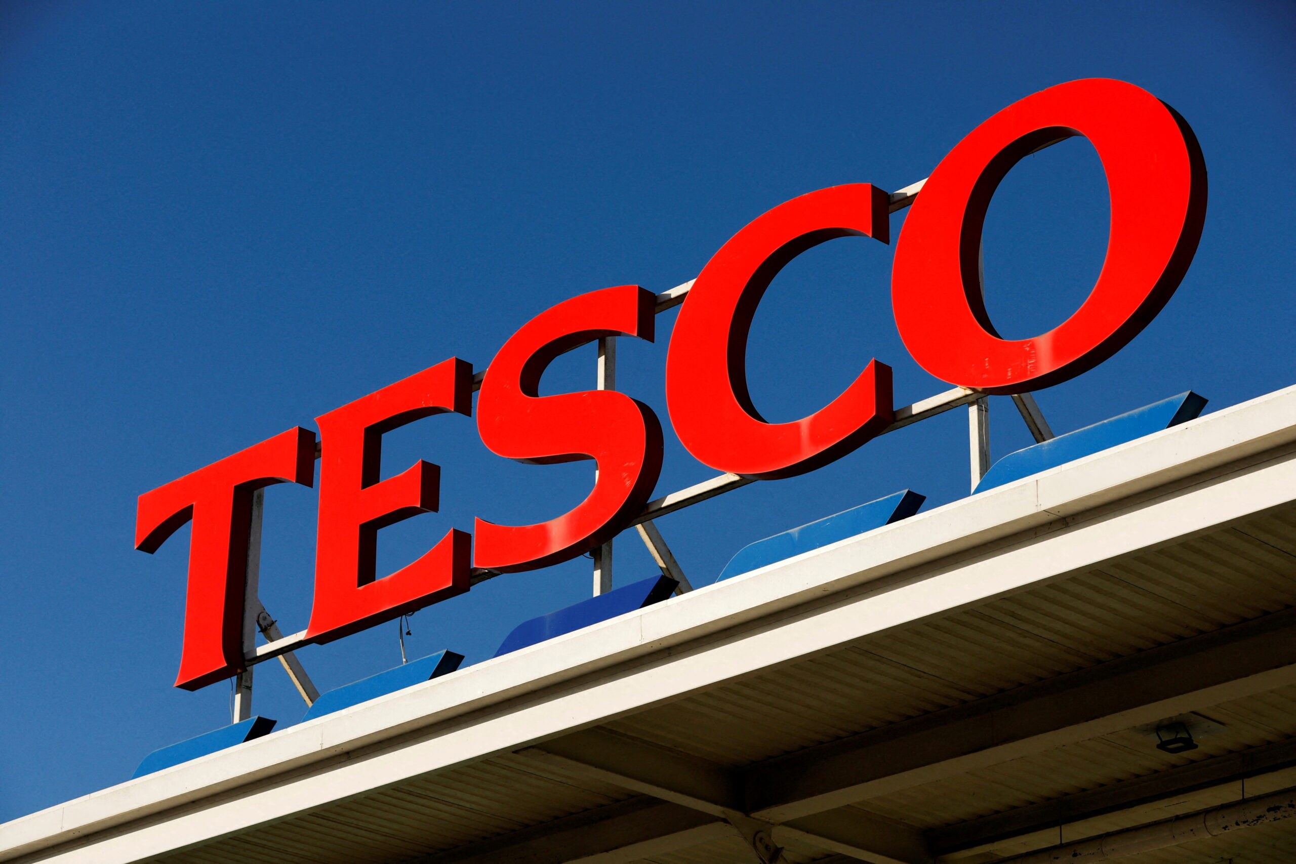 Tesco Mobiles Logo